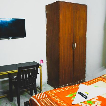 Hotel Bliss Bourn - Lajpat Nagar Нью-Дели Экстерьер фото